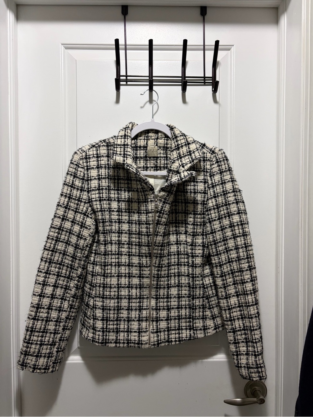 Women's Black & White Plaid Tweed Zip Jacket